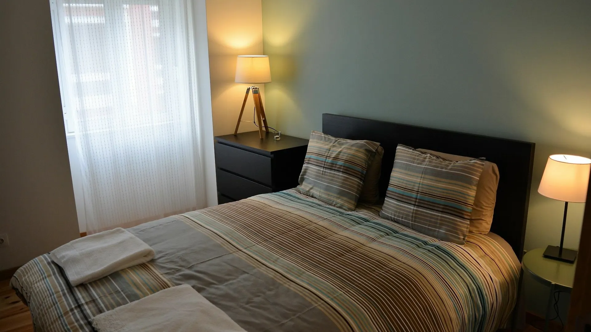 Almirante Deluxe By Homing location